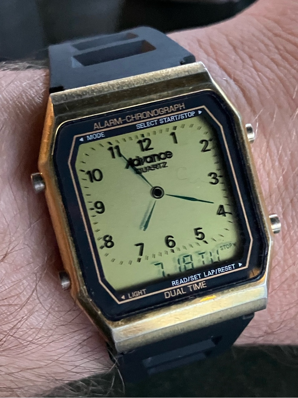 Advance Dual Time LCD